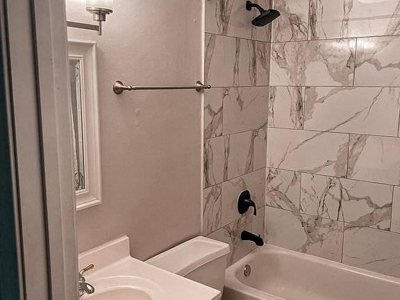 5th image of 5193 Green Trace Ln