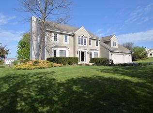 W238S4751 Big Bend Rd, Waukesha, WI 53189