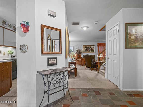 5th image of 102 Rumford Way