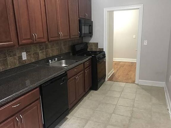 4th image of 96-98 Highland Ave #104