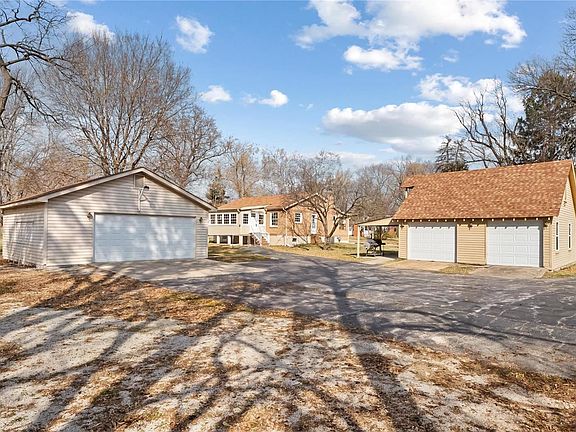 4th image of 740 Lindsay Ln
