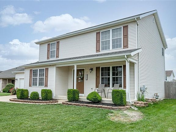 3rd image of 1319 Winchester Dr