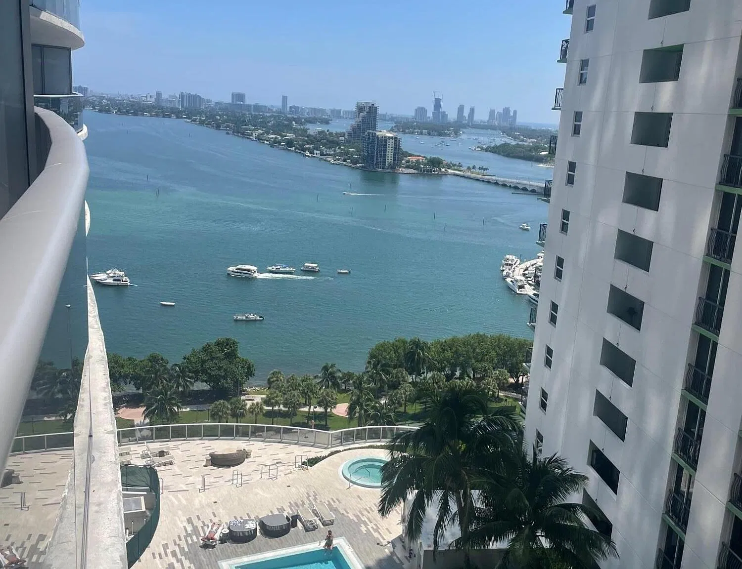 2 bed, 2.0 bath, 1038 sqft, $4,100 — Photo 1