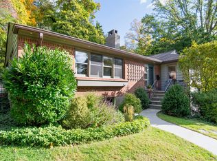 72 Magnolia Dr, Dobbs Ferry, NY 10522