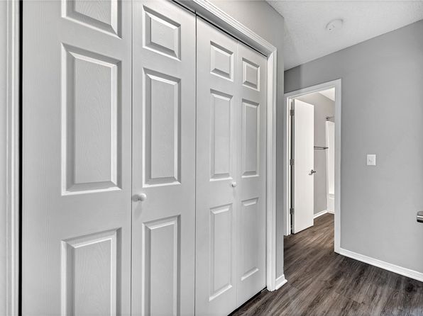 fayetteville-arkansas-448576526 picture