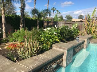 11383 N Via Napoli Dr, Fresno, CA