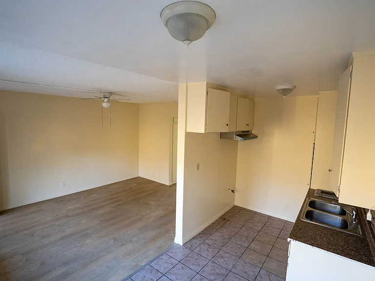 1941 Orchard Ave #3 — Photo 2