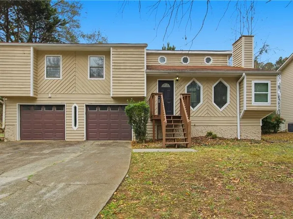 2742 Mountbery Dr, Snellville, GA 30039