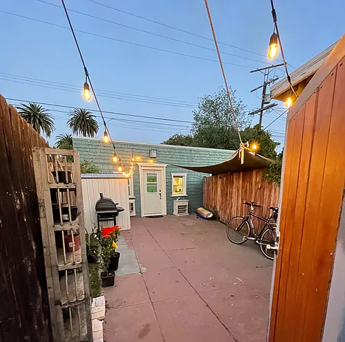 1638 S Norton Ave Photo 1