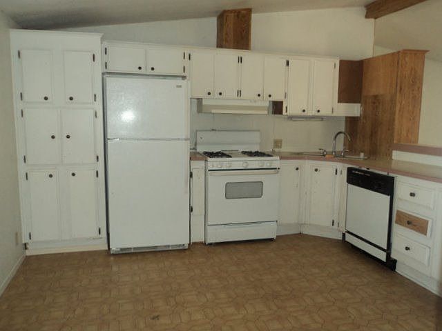 2nd image of 17865 Cold Springs Dr