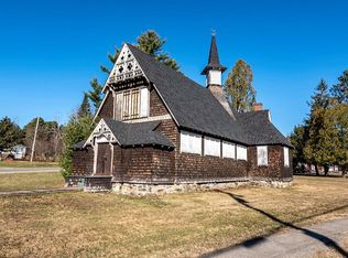 9 Oregon Plains Rd, Bloomingdale, NY 12913