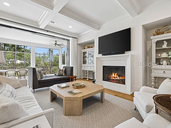 5th image of 417 Corley Street