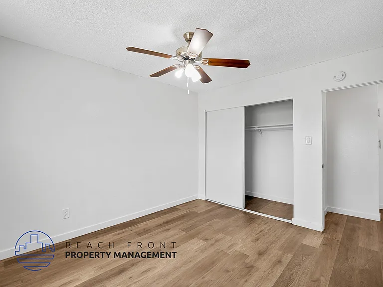 1525 Pine Ave. — Photo 12
