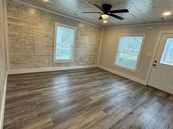 4th image of 311 E Ripley Ave