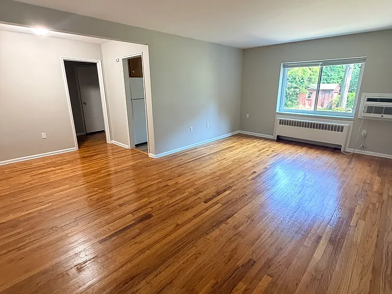 576 Whitney Ave #K — Photo 1