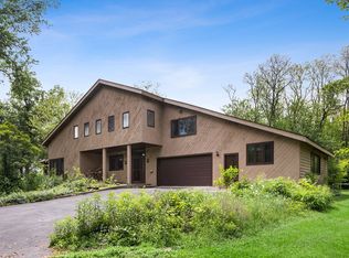1200 Woodcrest Dr, Downers Grove, IL