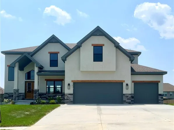 1101 NW 94th Ter, Kansas City, MO 64155