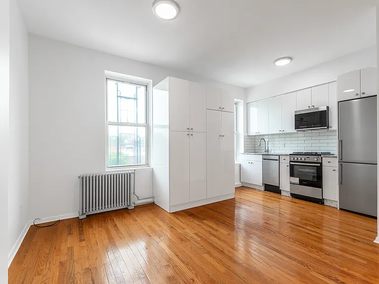 193A 29th St #3 — Photo 1