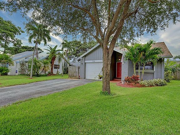 2nd image of 7314 NW 38th Ct