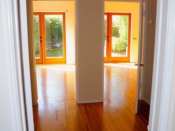 Hallway to bedrooms