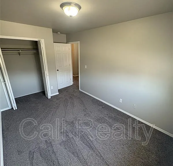 1814 N Arc St — Photo 6