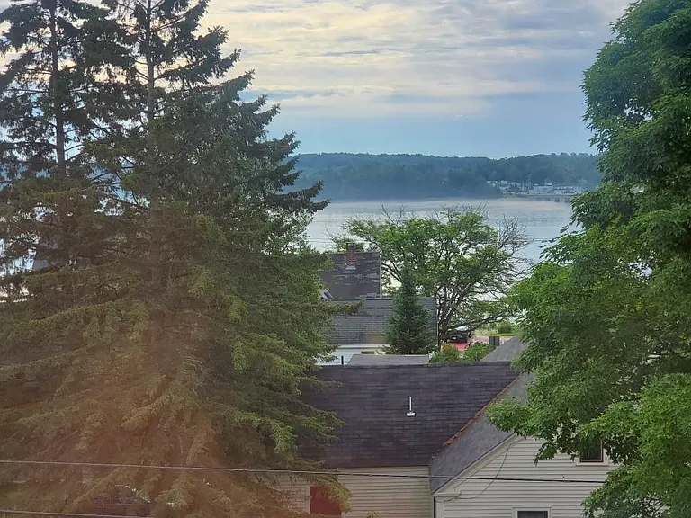 The Stacy House - 301 — Photo 14