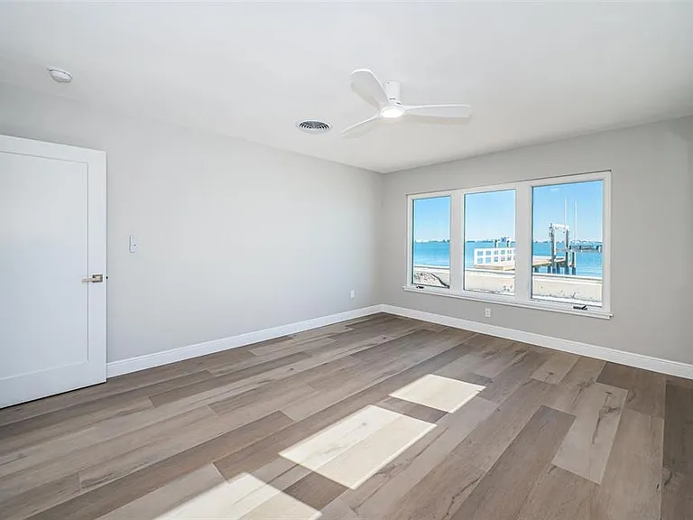 510 55th Ave — Photo 30