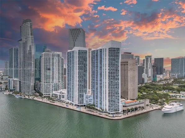 325 Biscayne Blvd #2816, Miami, FL 33131
