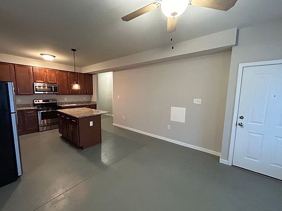 4th image of 805 N 23rd St #1