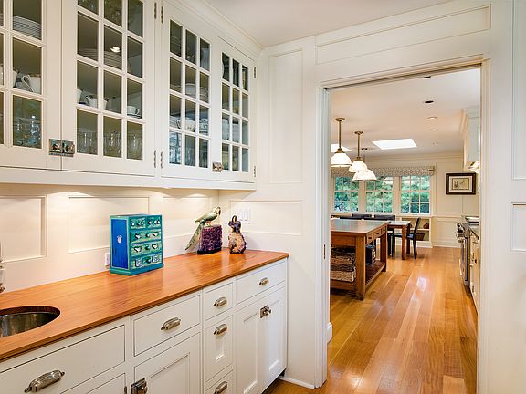 Butlers pantry