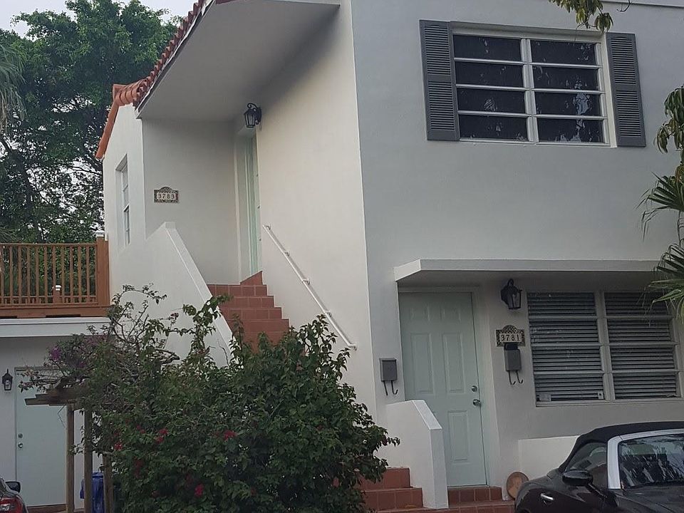 Apartment-Upper unit