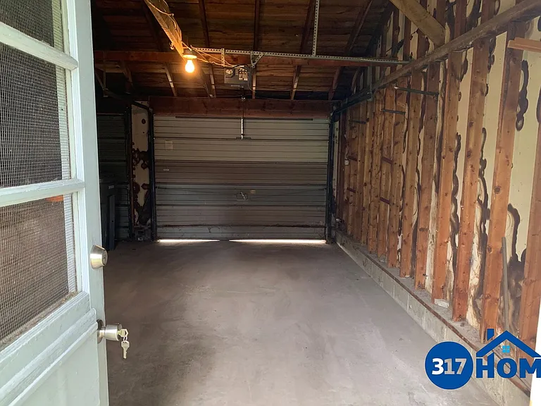 2111 S Garfield Dr — Photo 14
