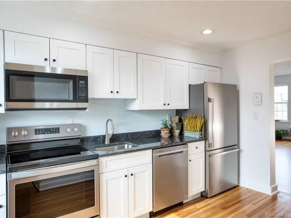 833 Summer Street #3D, Stamford, CT 06901