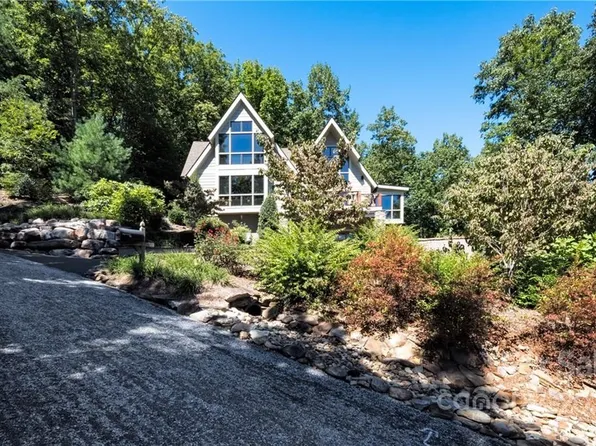 61 Misty Ridge Way, Zirconia, NC 28790