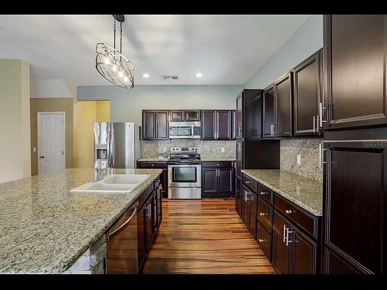 4493 Drayton Ln — Photo 10