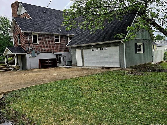 5th image of 1329 Barron Rd