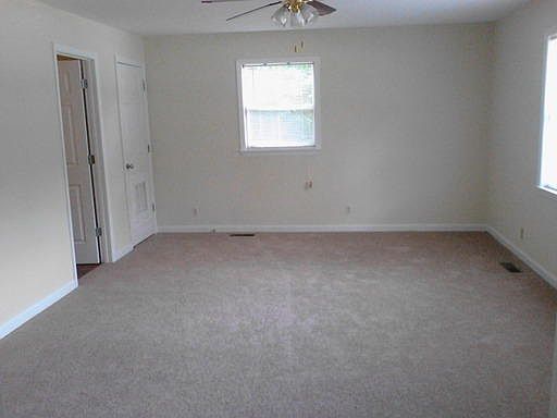 2nd image of 8209 Hixson Pike
