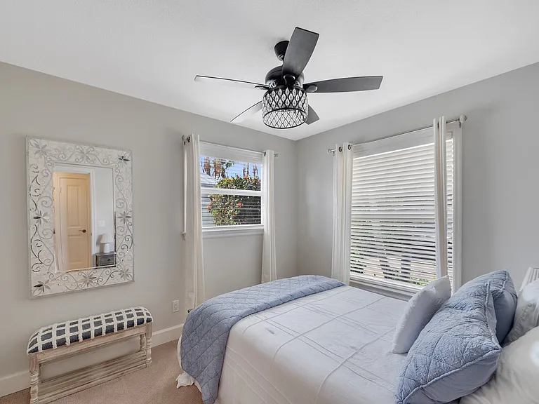1914 Robalo Dr — Photo 15