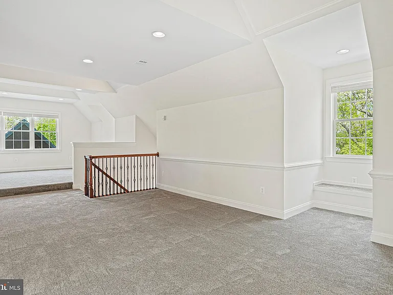 13551 Triadelphia Mill Rd — Photo 54