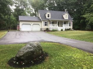 81 Penny Ln, New Paltz, NY 12528