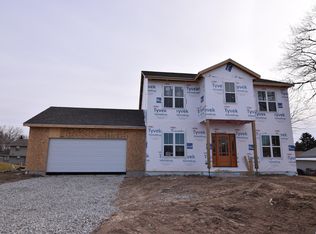 5301 W Leroy Ave, Greenfield, WI 53220