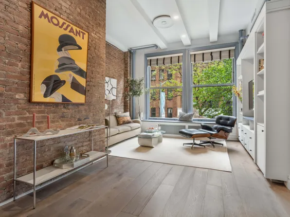 21 East 22nd Street image 1 of 16