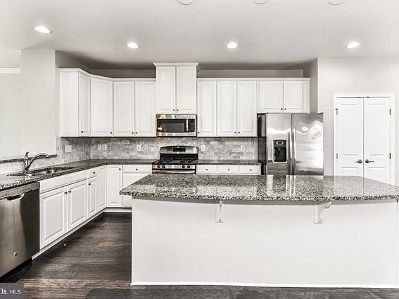 3rd image of 1780 Rockledge Ter