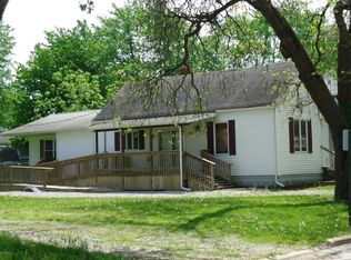 412 S Pearl St, Salem, IL 62881