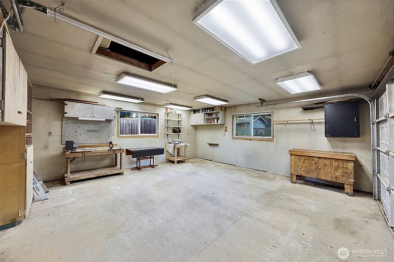 3rd image of 455 Fir lane