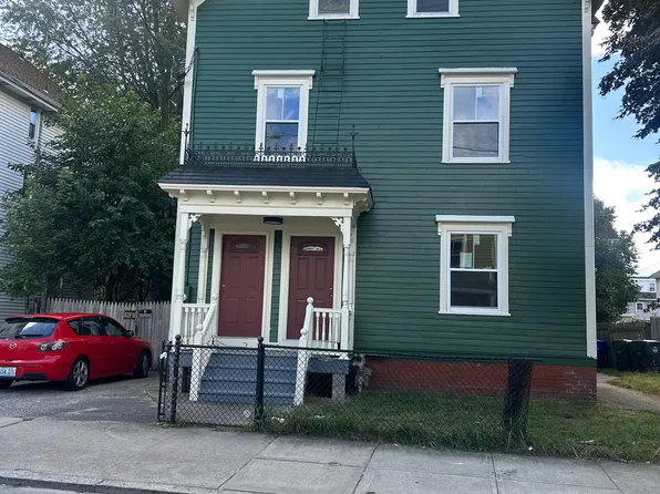 82 Pacific St Floor 3, Central Falls, RI 02863