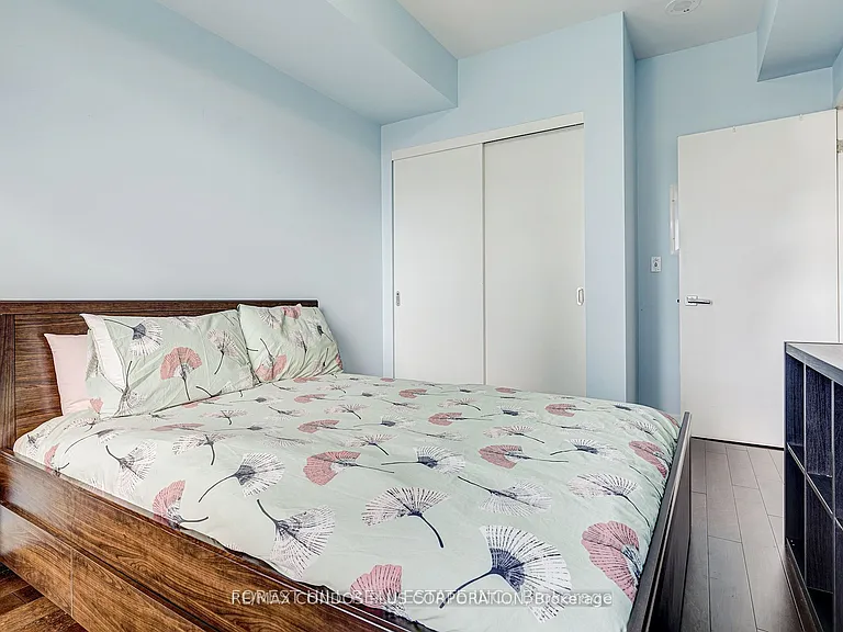 21 Widmer St #2912 — Photo 9