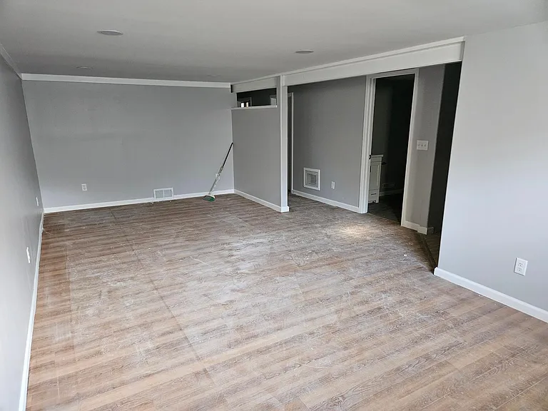 8941 Oakland Ave S — Photo 4