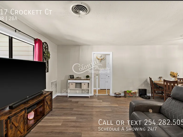 917 Crockett Ct — Photo 5