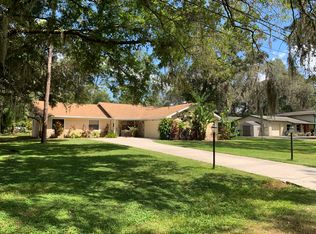 5631 Half Moon Lake Rd, Tampa, FL 33625